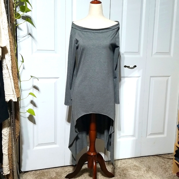 Asymmetrical Dress - Picture 3 of 8